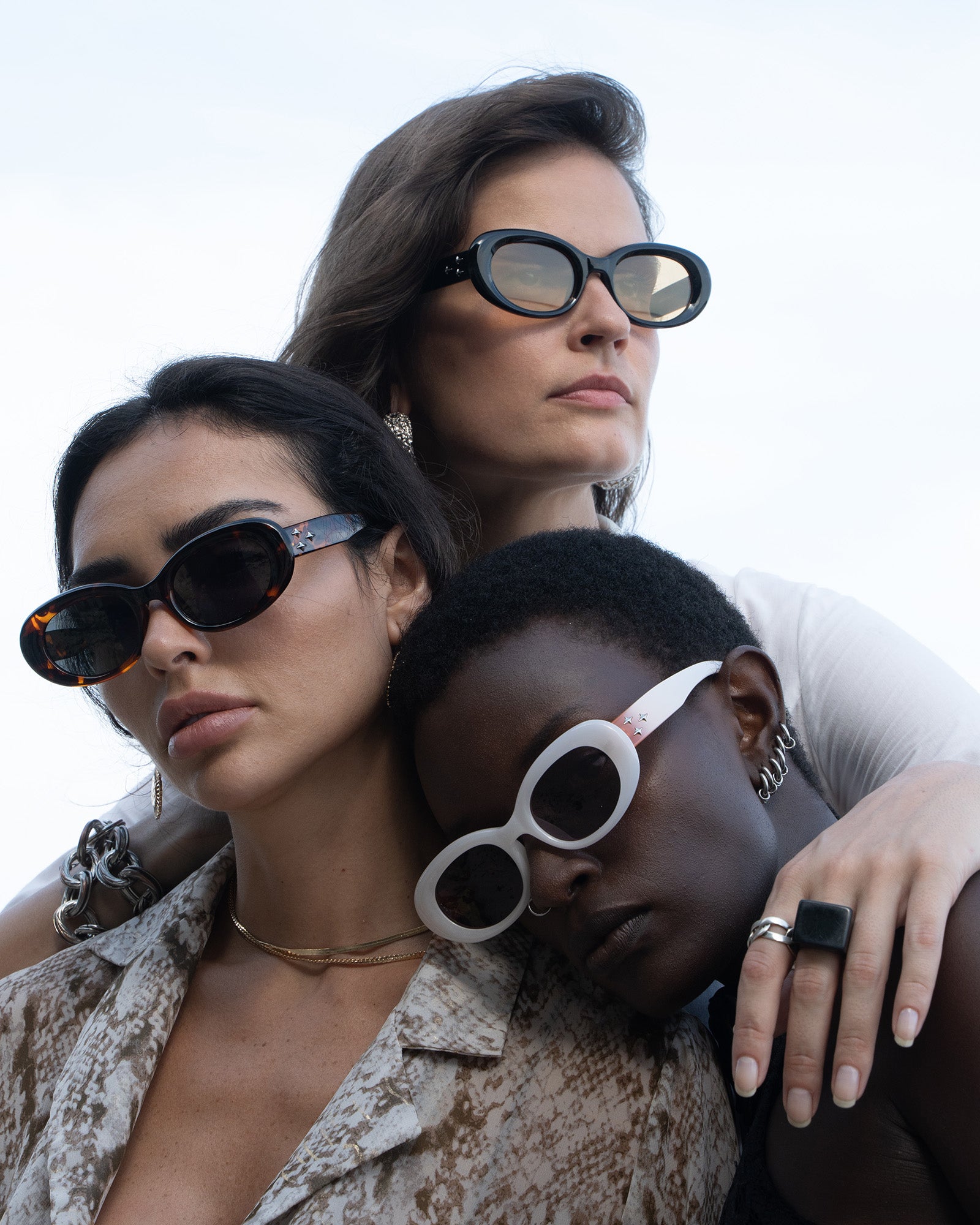 Hatiis Oval Sunglasses